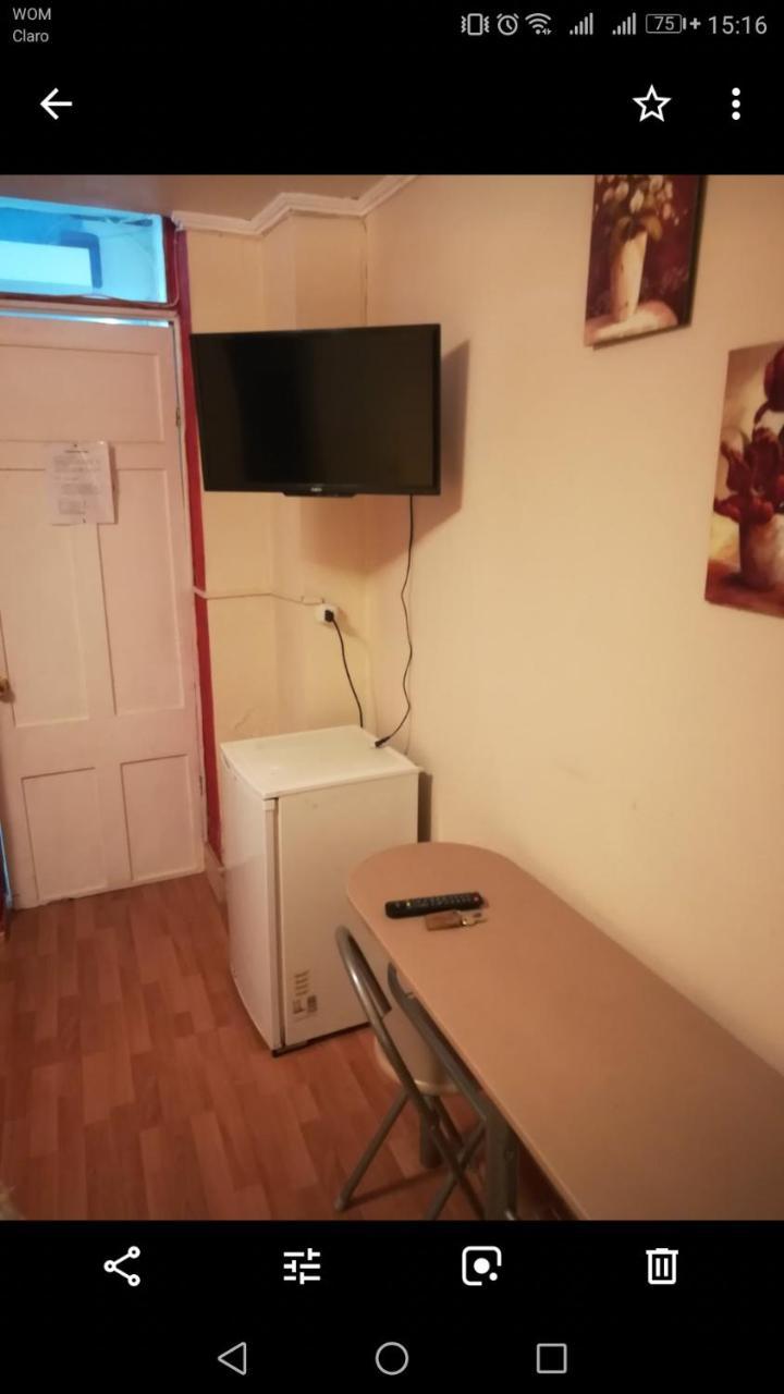 וינה דל מר Hostal Marina מראה חיצוני תמונה